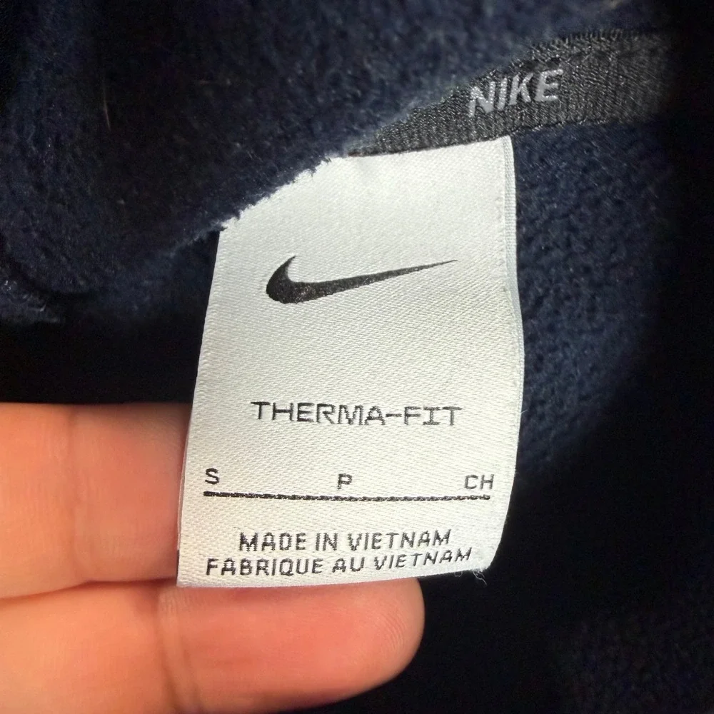 Nike style insulation pullover